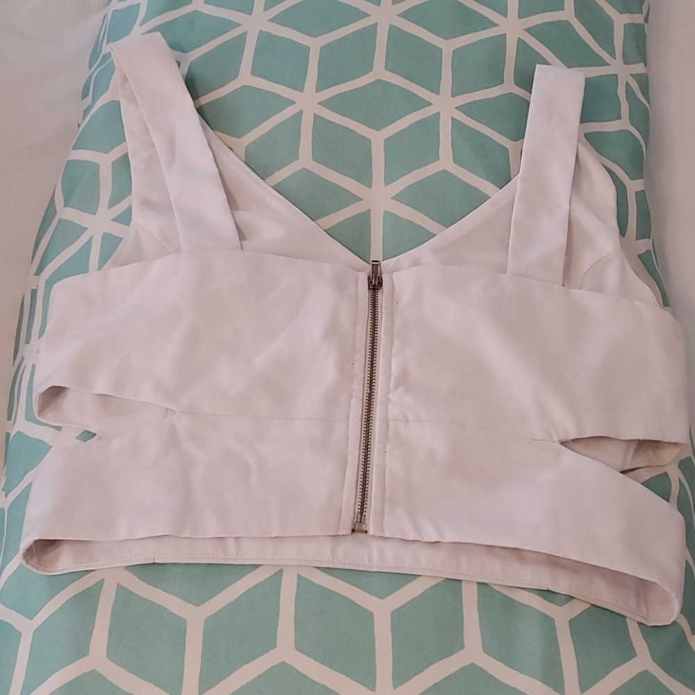 Crop top - Picture 2 of 2